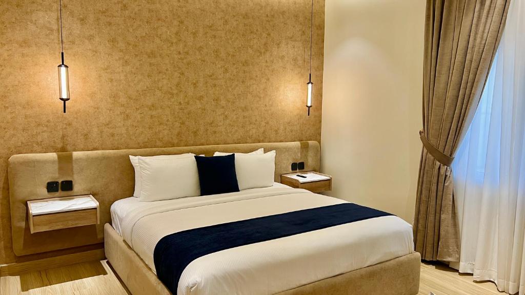 Executive Suite at Aurhom by Royal Inn, photo 3 of 8