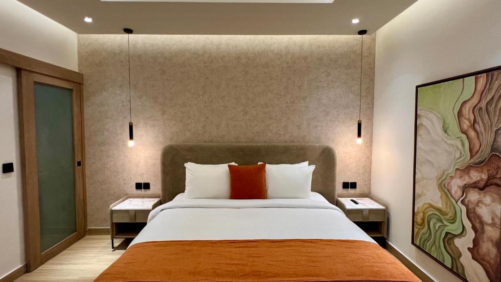 Superior Double or Twin Room at Aurhom by Royal Inn, photo 3 of 7