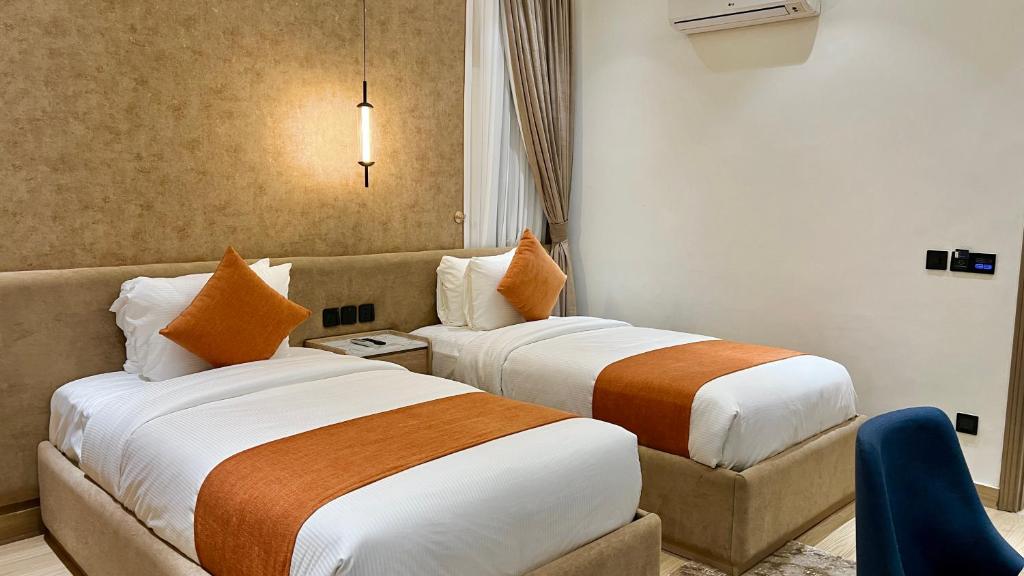 Superior Double or Twin Room at Aurhom by Royal Inn, photo 5 of 7