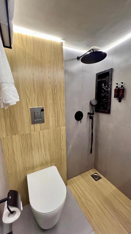 Superior Double or Twin Room at Aurhom by Royal Inn, photo 7 of 7